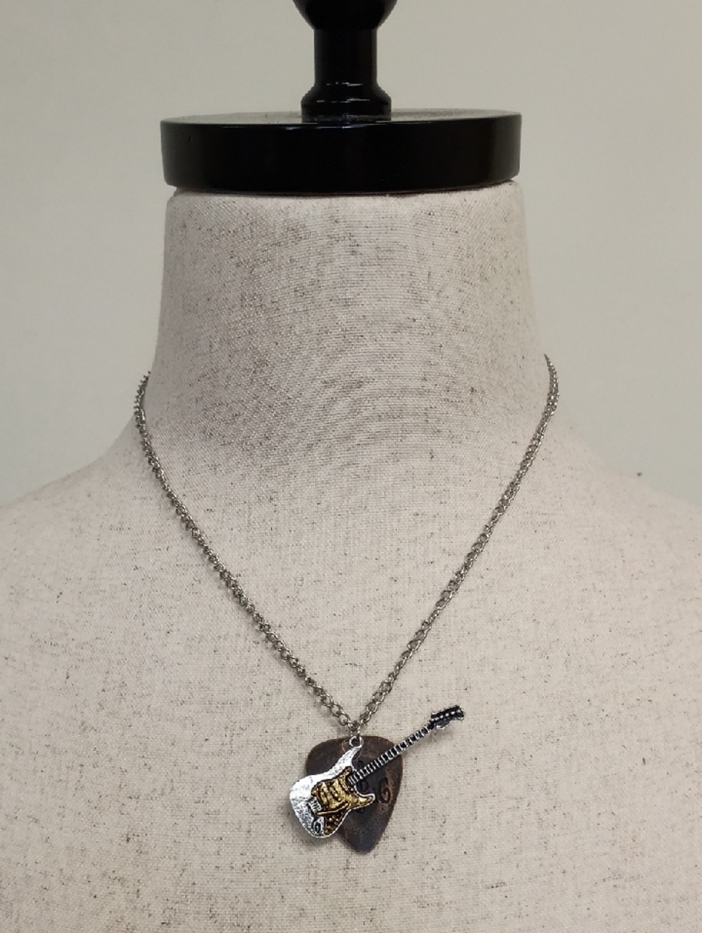 Guitar Heart Pendant Necklace Silver Gold Tone Music Charm Chain Y2K